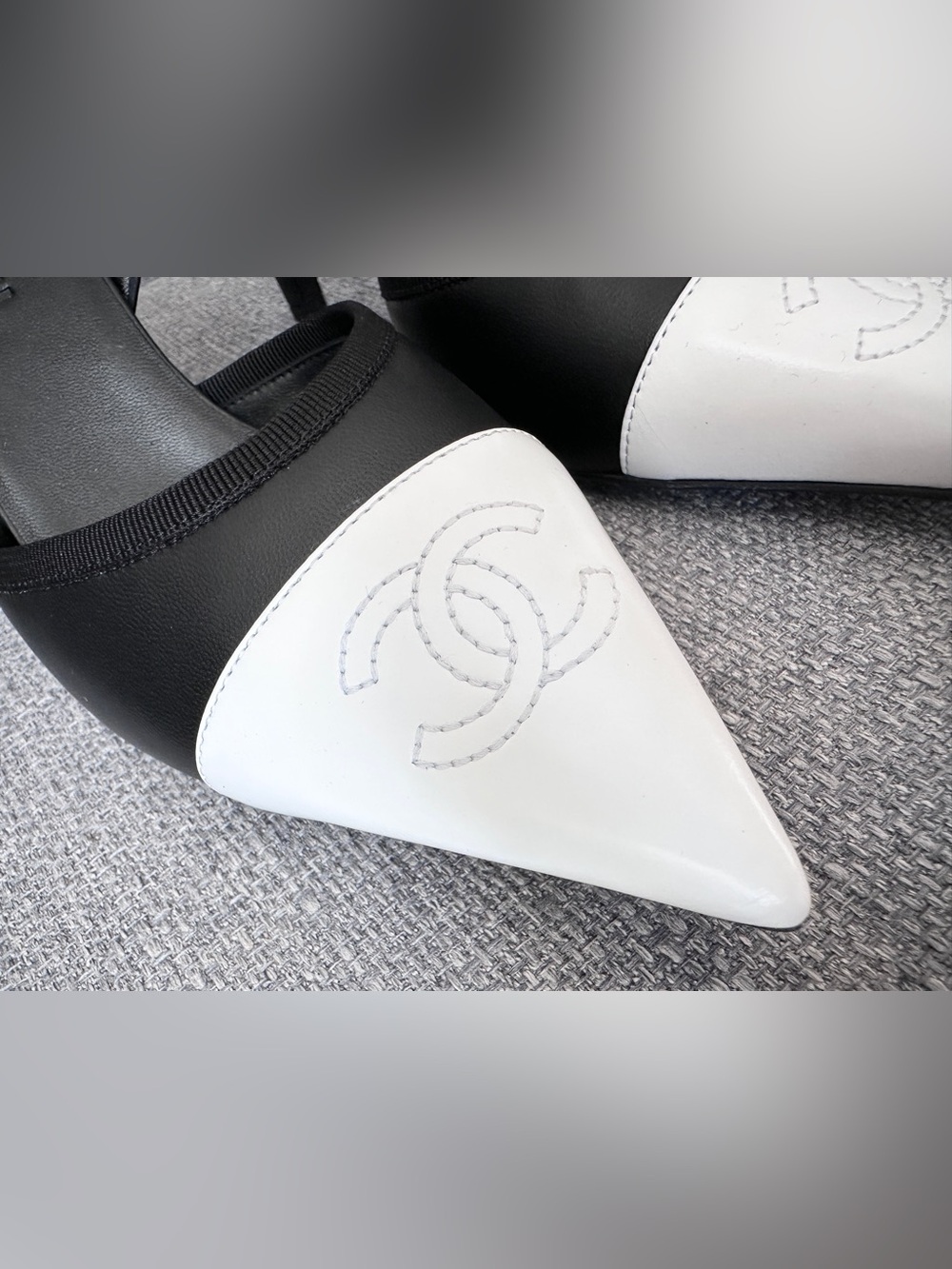 2026 CHANEL BLAZY BLACK LEATHER WHITE TOE CC LOGO SANDALS HEELS SHOES size 38C - Picture 7 of 16
